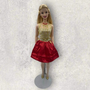 Home  for the Holidays Barbie 2001